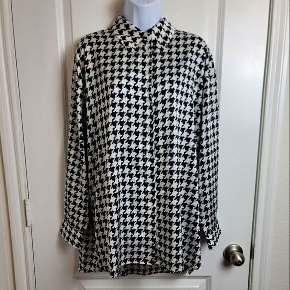 NIA Oversized Button Down Blouse - Picture 1 of 9